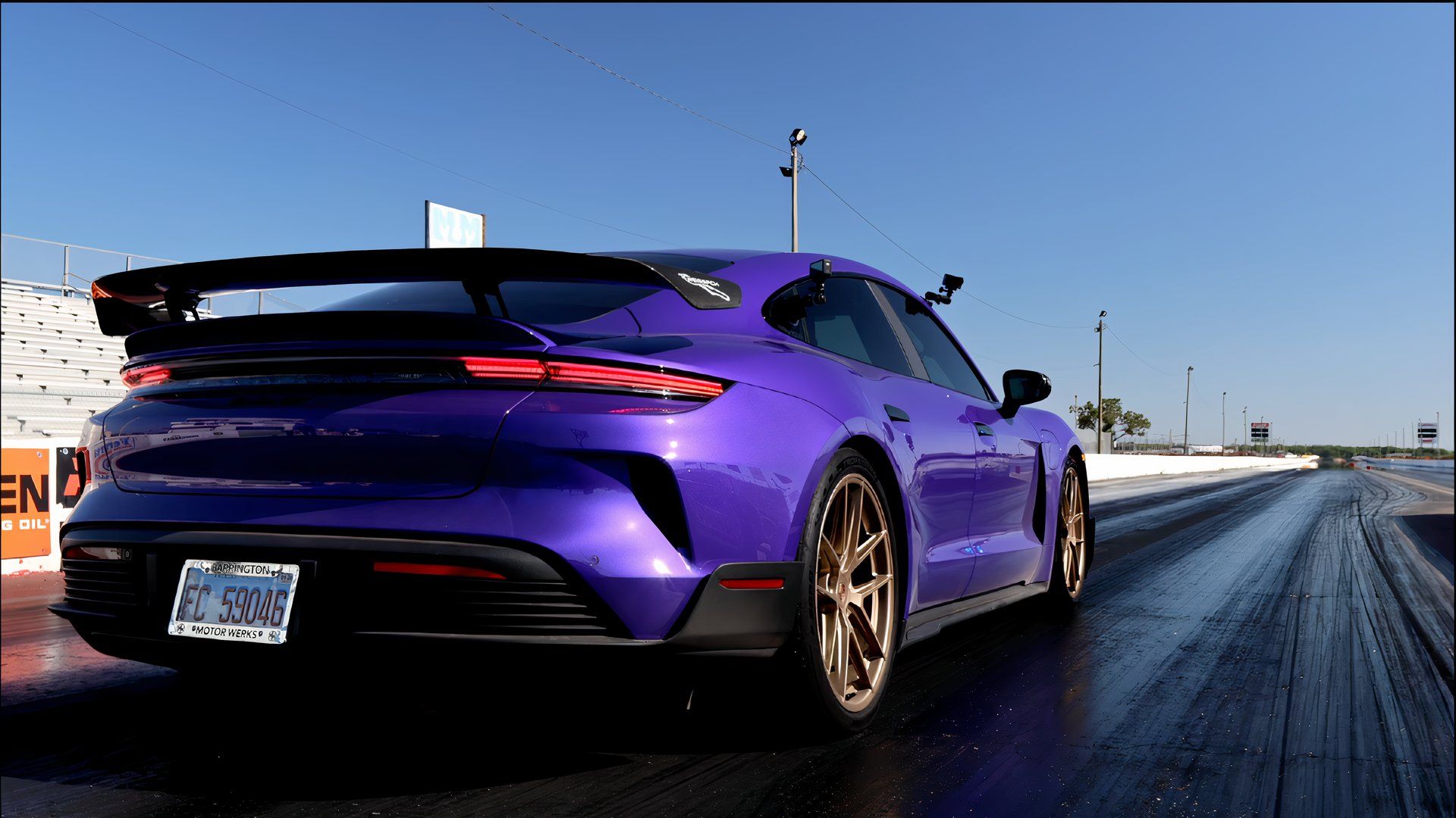 1092 HP Taycan Turbo GT Weissach vs Tesla Model S Plaid